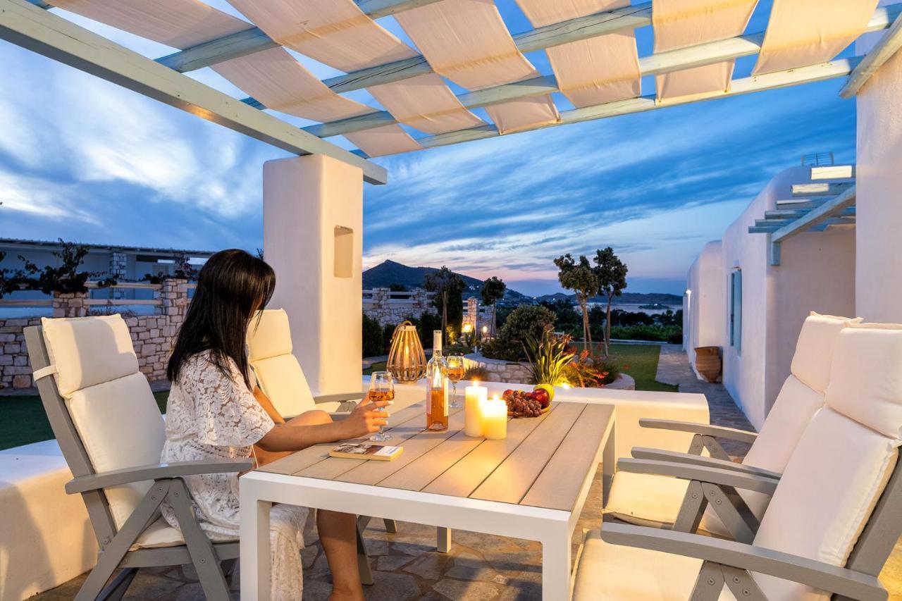 Blue Mare Villas Páros Exterior foto