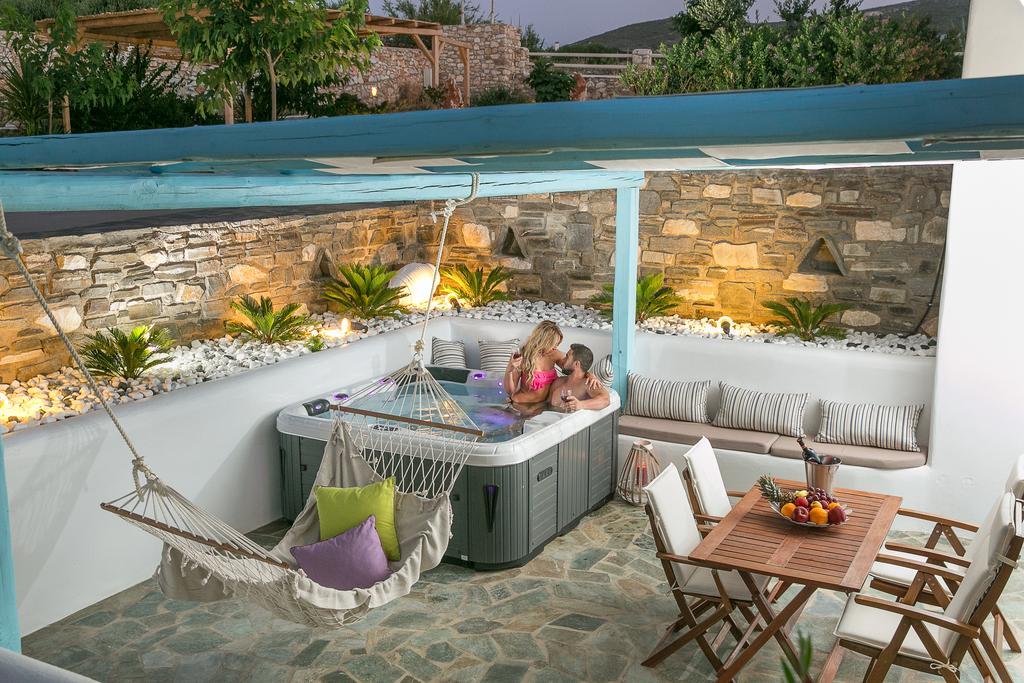 Blue Mare Villas Páros Exterior foto